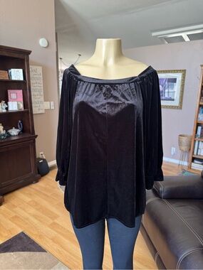 Boutique boatneck black long sleeve velvet blouse/size XL
